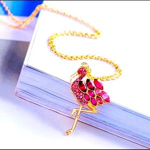 🌟 2X HOST PICK! 🌟  NWT Adorable Pink Flamingo Necklace!